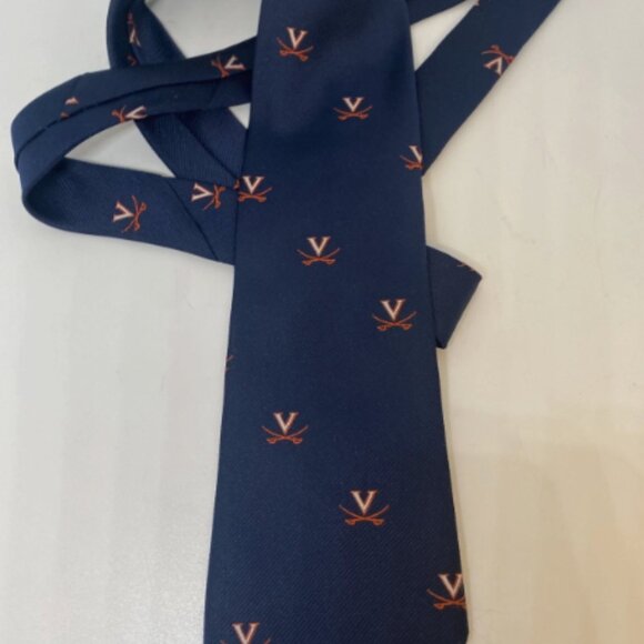 Virginia Cavaliers Tie! - Picture 1 of 4